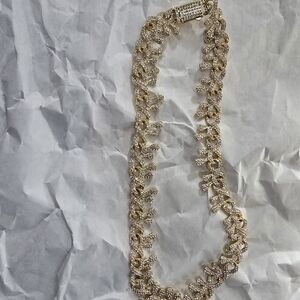 New! Unique Iced Out Vine Link Chain - 20" VVS CZ Gold Plated. Luxurious Design.